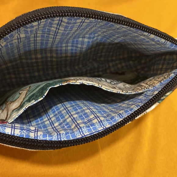 Handmade Wristlet Clutch - Picture 5 of 6